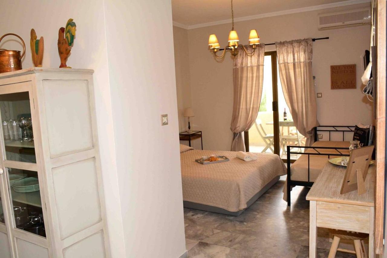 Aelia Houses Agia Marina  Bagian luar foto